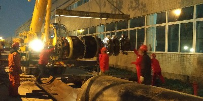 漏磁内检测器
